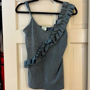 Blue buttercup tank top size small. New. Never worn.